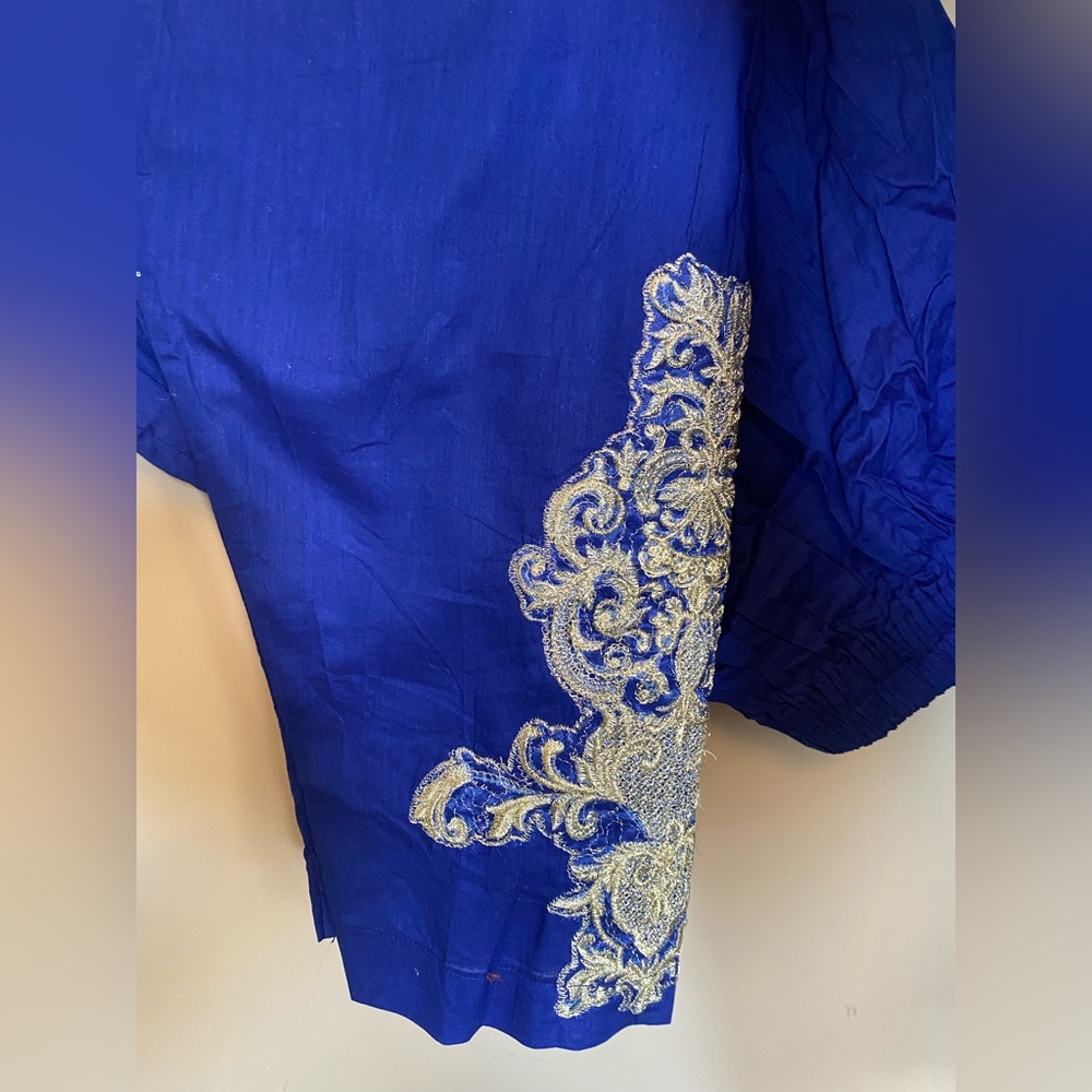 Pakistani suit - Picture 5 of 5